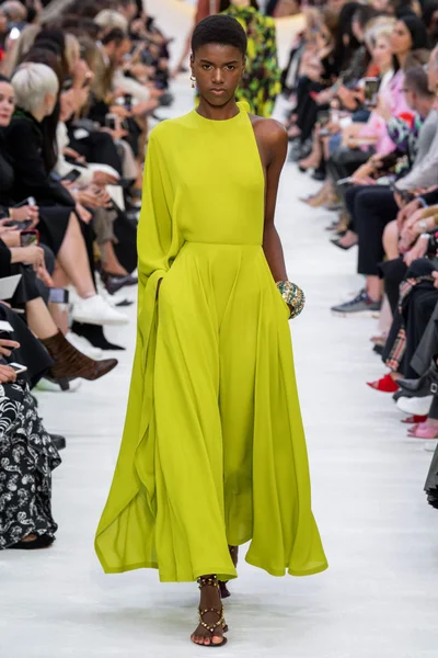 Look 33